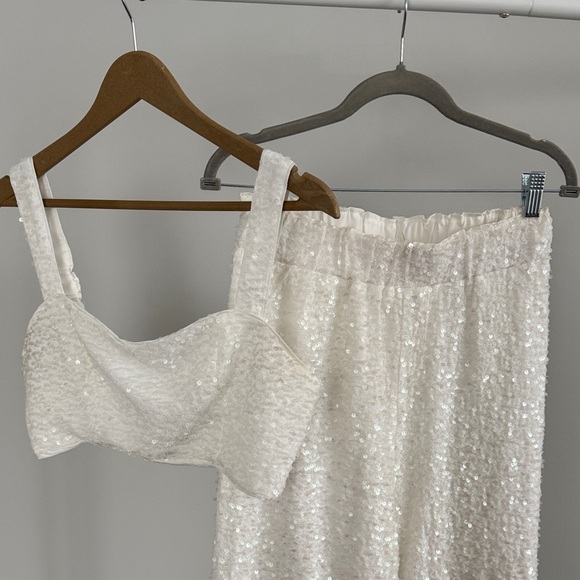 White Sequin Crop Top and Wide-Leg Pants Set - Picture 2 of 9